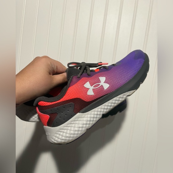 Under Armour Gradient Running Shoes| Women’s 9, Youth 7 - Picture 1 of 6